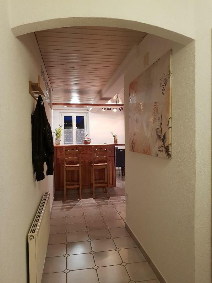 Apartement-Gîte rural à 3 km de Delémont Courcelon Extérieur photo