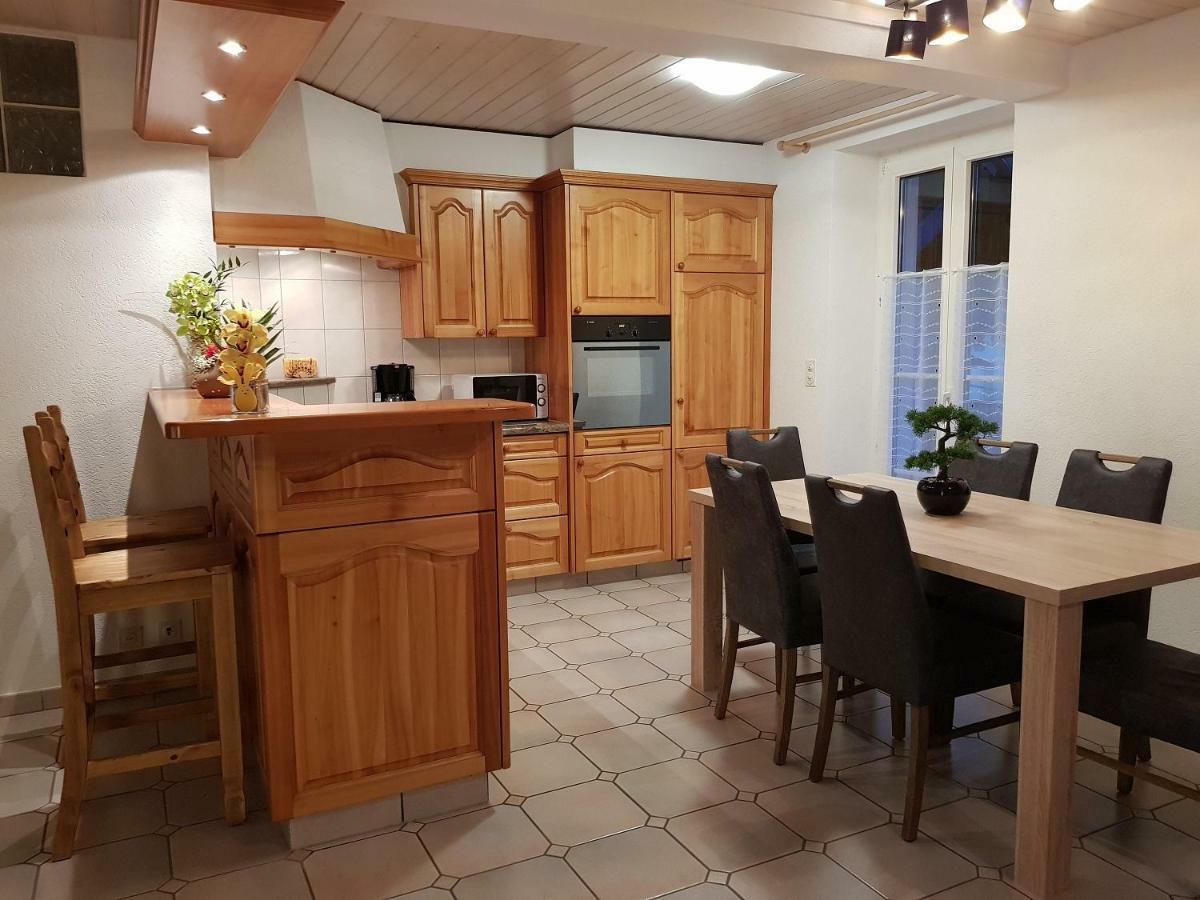Apartement-Gîte rural à 3 km de Delémont Courcelon Extérieur photo